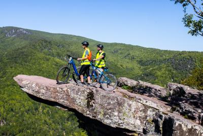 Rutas guiadas en e-bike por la Selva de Irati